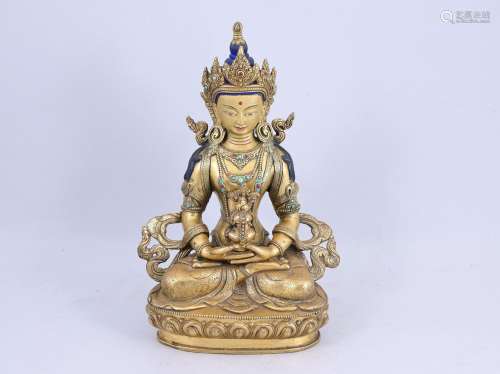 Tibet, moderne. Statuette de Bouddha couronné   en bronze do...