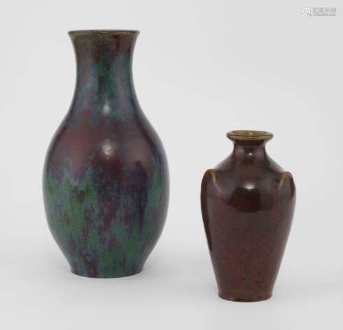 Pierre Adrien Dalpayrat (1844-1910)<br />
Deux vases d'époqu...