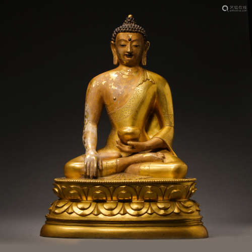 CHINESE QING DYNASTY GILT BRONZE SEATED BUDDHA STATUE