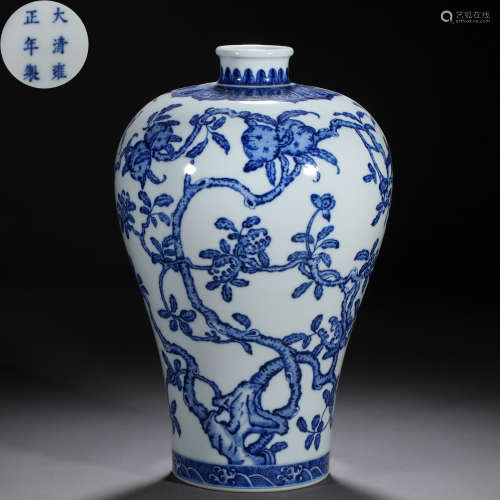 A Chinese Blue and White Peaches Vase Meiping