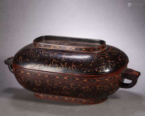 A Chinese Painted Lacquer Food Vessel with Cover
