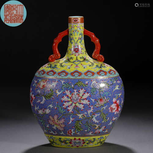 A Chinese Falangcai Floral Bottle Vase