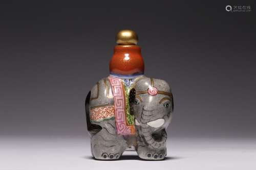 Chinse Famille Rose Porcelain Snuff Bottle