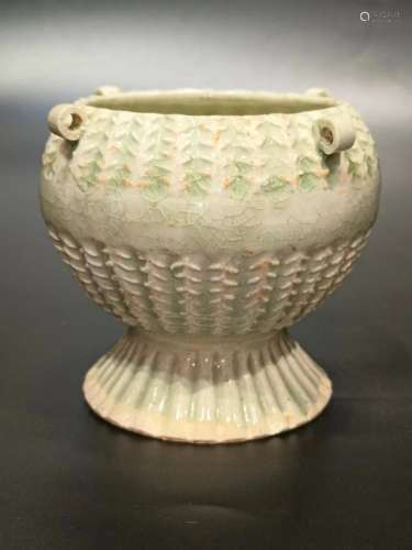 Chinese Hutian Ceramic jar Vase