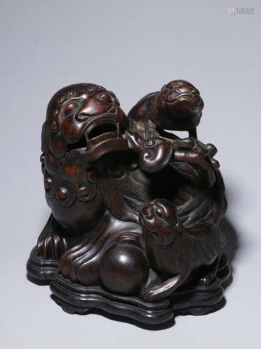 Chinese Hand Carved Chengxiang Wood Lion