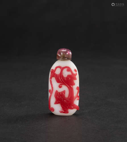 Qing - A Red Overlay White Glass ‘Chilung’ Snuff Bottle