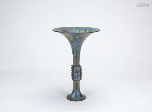 Qing - A Bronze Closisonne Enamel Beaker