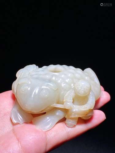 Hetian Jade Seed Water Pot in the Mid Qing Dynasty