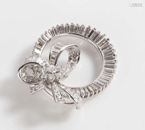 Lady s Art Deco Platinum and 3.76 ct Diamond Circle/ Bow Mot...