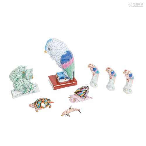 HEREND Ensemble de 8 figurines d'animaux 'motif écai...
