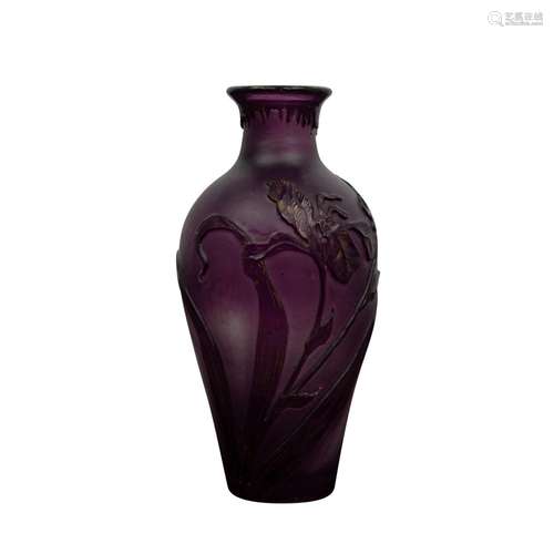 BURGUN & SCHVERER & CO., VASE D'ORNEMENT, Meisen...