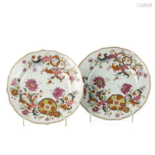 Pair of Chinese porcelain 'Tea Leaf' export plates, Qianlong