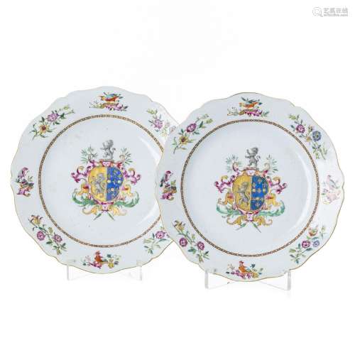 Pair of Chinese porcelain Armorial plates, Qianlong