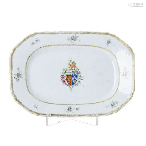 Chinese porcelain Spanish market Armorial platter, Aguilar