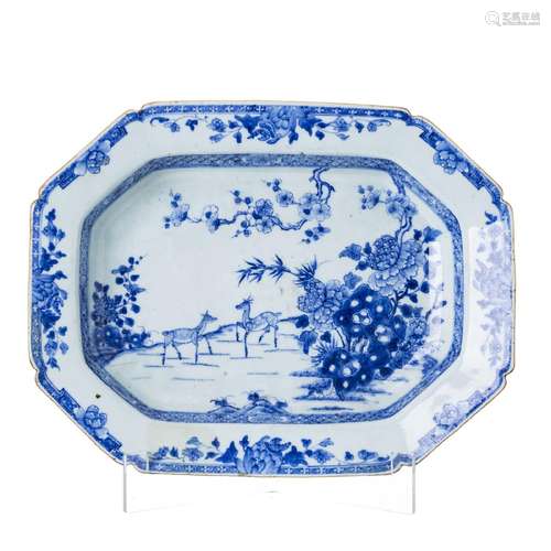 Chinese porcelain octagonal 'deer' platter, Qianlong