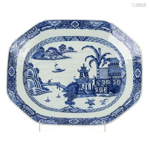 Large porcelain platter from China, Canton