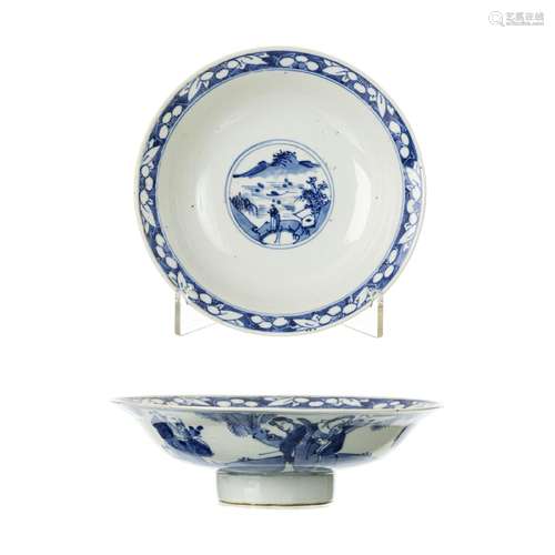 Chinese porcelain 'figures' bowl, Kangxi