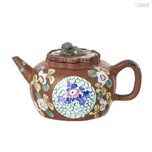 Yixing Chinese ceramic teapot