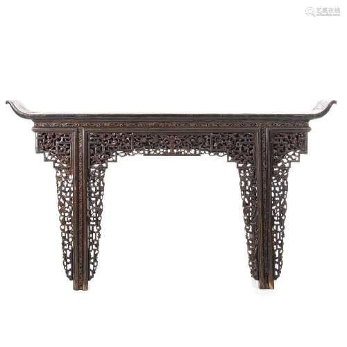 Large Chinese lacqueur altar table, 19thC