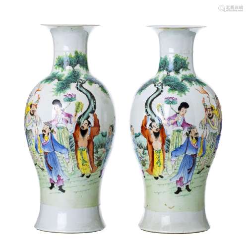 Pair of Chinese porcelain 'deities' vases, Minguo