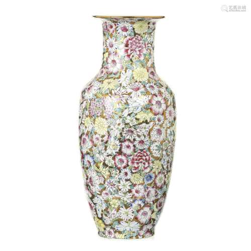 Chinese porcelain 1000 flowers vase