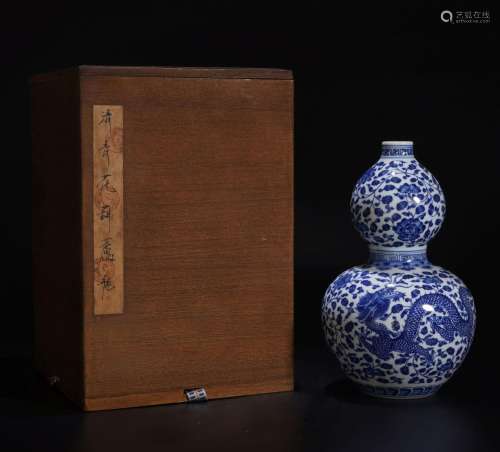 QING, BLUE AND WHITE DOUBLE GOURD DRAGON VASE