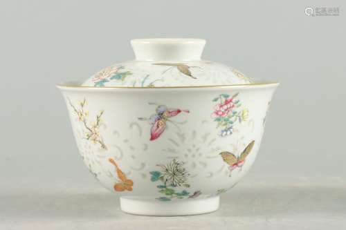 QING, FAMILLE ROSE 'BUTTERFLY & FLOWER' TEA CUP