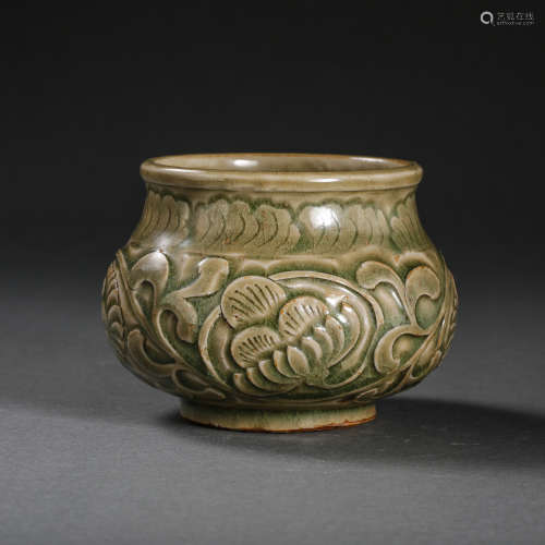 CHINESE NORTHERN SONG DYNASTY YAOZHOU WARE CARVED FLOWER PAT...
