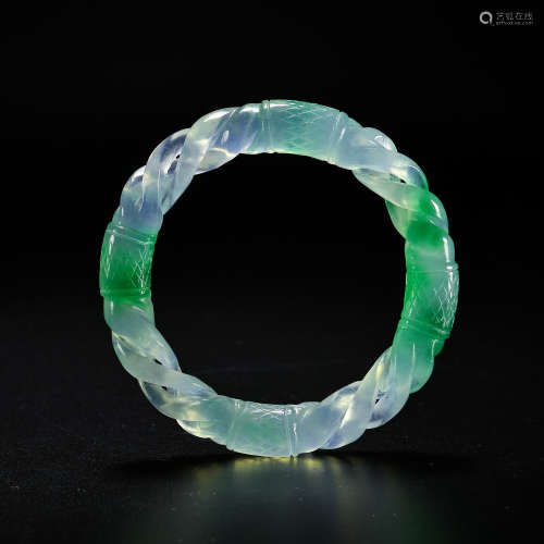 CHINESE QING DYNASTY JADE BRACELET