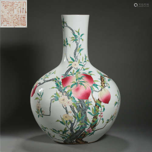 CELESTIAL BALL VASE WITH PEACH PATTERN IN QIANLONG PERIOD OF...