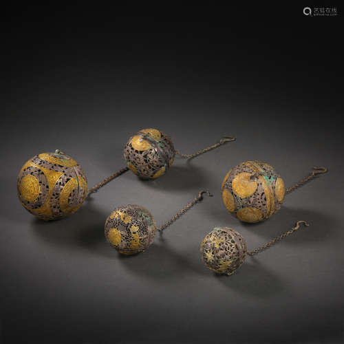 A SET OF CHINESE SONG DYNASTY SILVER GILT AROMATHERAPY