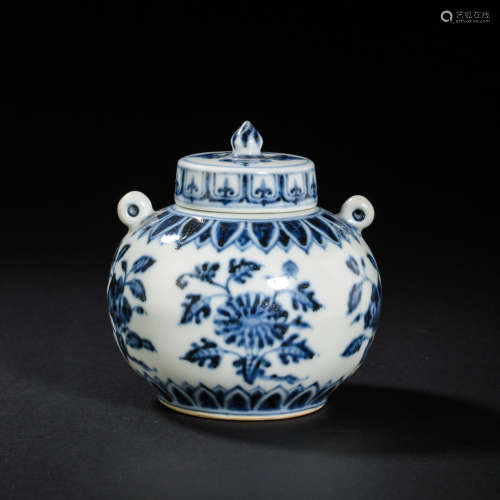 15TH CENTURY CHINESE MING DYNASTY XUANDE BLUE AND WHITE JAR