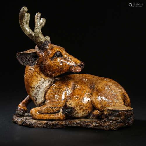 CHINESE QING DYNASTY BIONIC PORCELAIN DEER ORNAMENT
