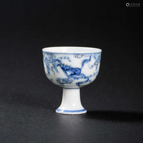 CHINESE QING DYNASTY YONGZHENG BLUE AND WHITE STEM CUP