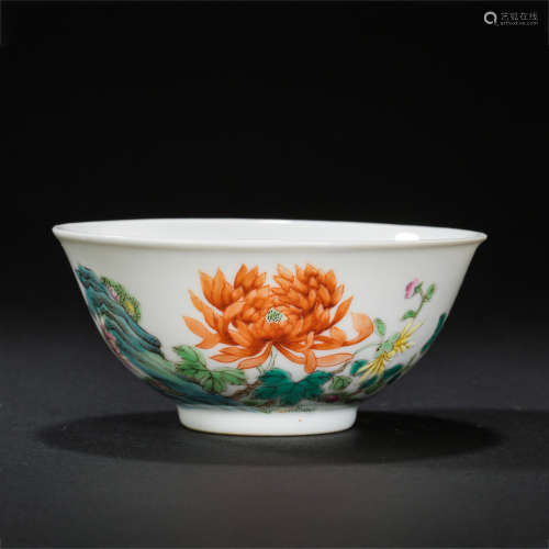 20TH CENTURY CHINESE QING DYNASTY FAMILLE ROSE BOWL