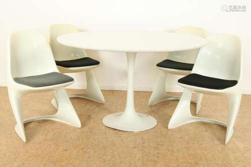 4 Casala design stoelen + tafel