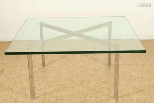 Mies van der Rohe Barcelona tafel