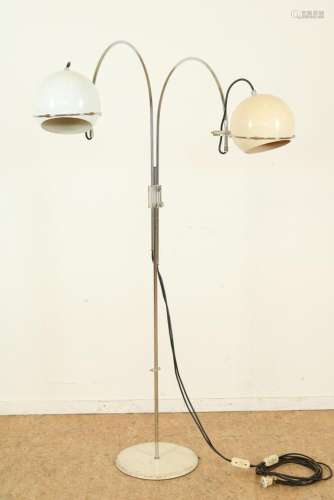 Staande design lamp, twee lichts