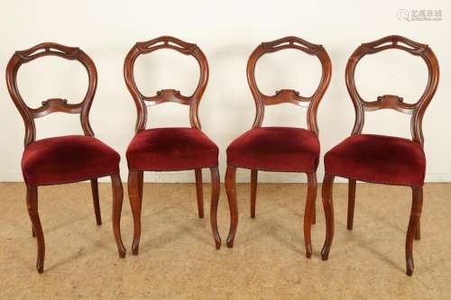 Serie van 4 Biedermeier stoelen en tafel