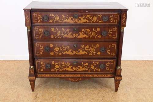 Mahonie Louis XVI commode