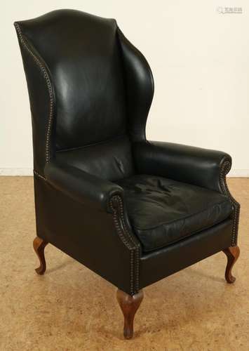 Zwart leren oorfauteuil