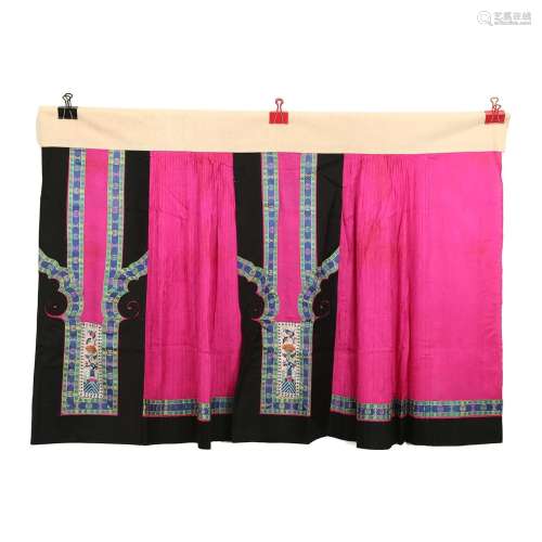 A PINK GROUND EMBROIDERED LADY'S SKIRT