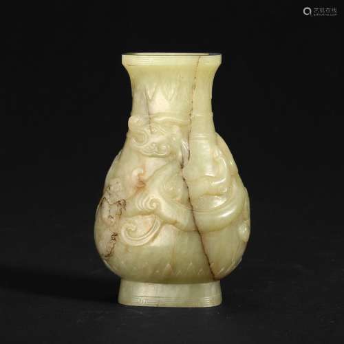 A PALE YELLOW JADE VASE
