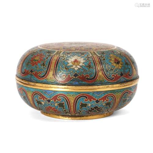 A CLOISONNE ENAMEL FLORAL BOX AND COVER