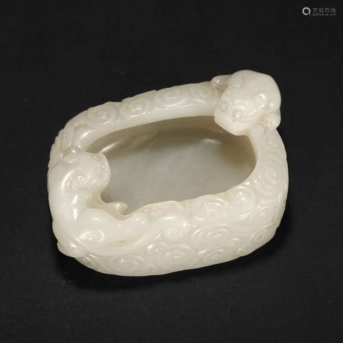 A WHITE JADE WATERPOT WITH BEAST-FORMED HANDLES