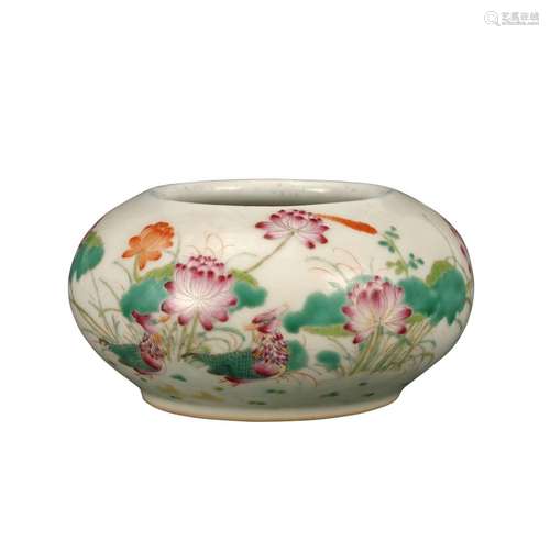 A FAMILLE-ROSE FLORAL WATERPOT