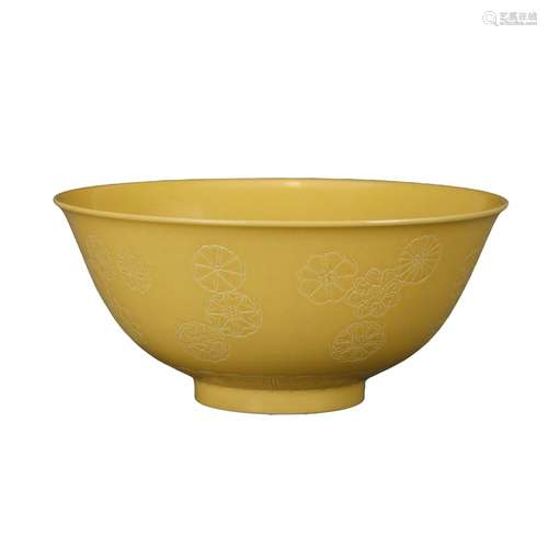 A YELLOW-GLAZED BOWL