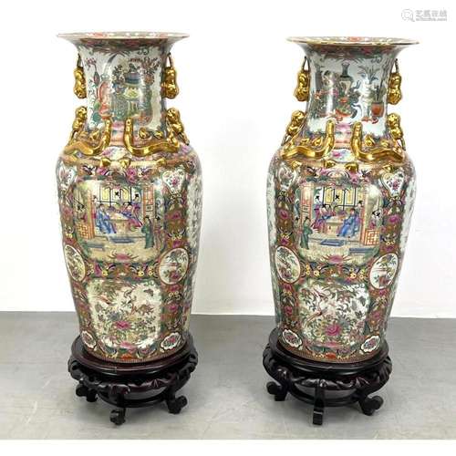 PAIR LARGE CHINESE PORCELAIN URNS. ROSE MEDALLION STYLE. POR...