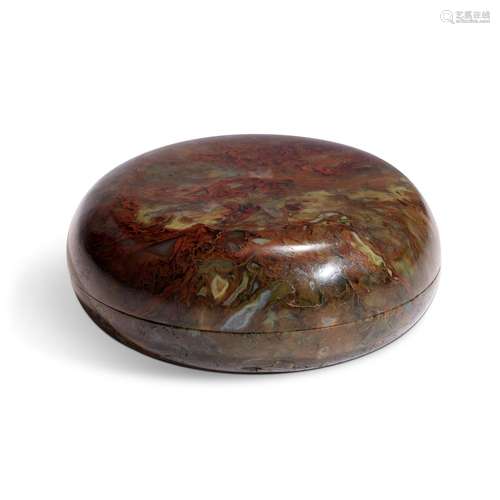 A moss agate box and cover, 19th / 20th century | 十九 / 二十...