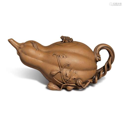 A Yixing double-gourd teapot and cover, Early 20th century |...